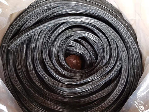 加工含油黑四氟盤根